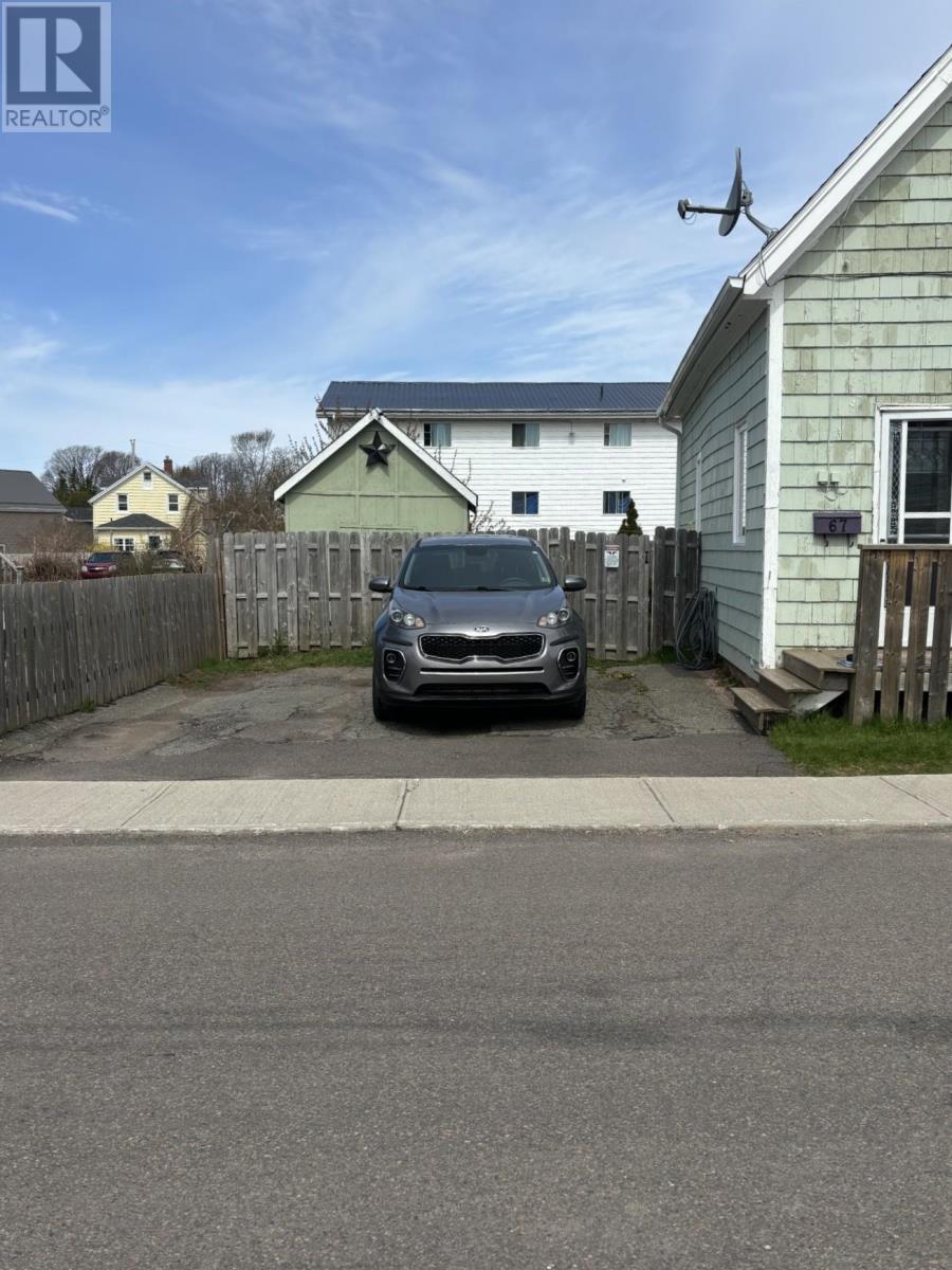 67 Victoria Street, Charlottetown, Prince Edward Island  C1A 2B4 - Photo 2 - 202510667