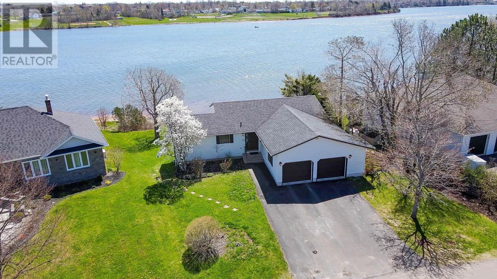 86 Parkside Drive, Charlottetown, Prince Edward Island  C1E 1M8 - Photo 1 - 202510976