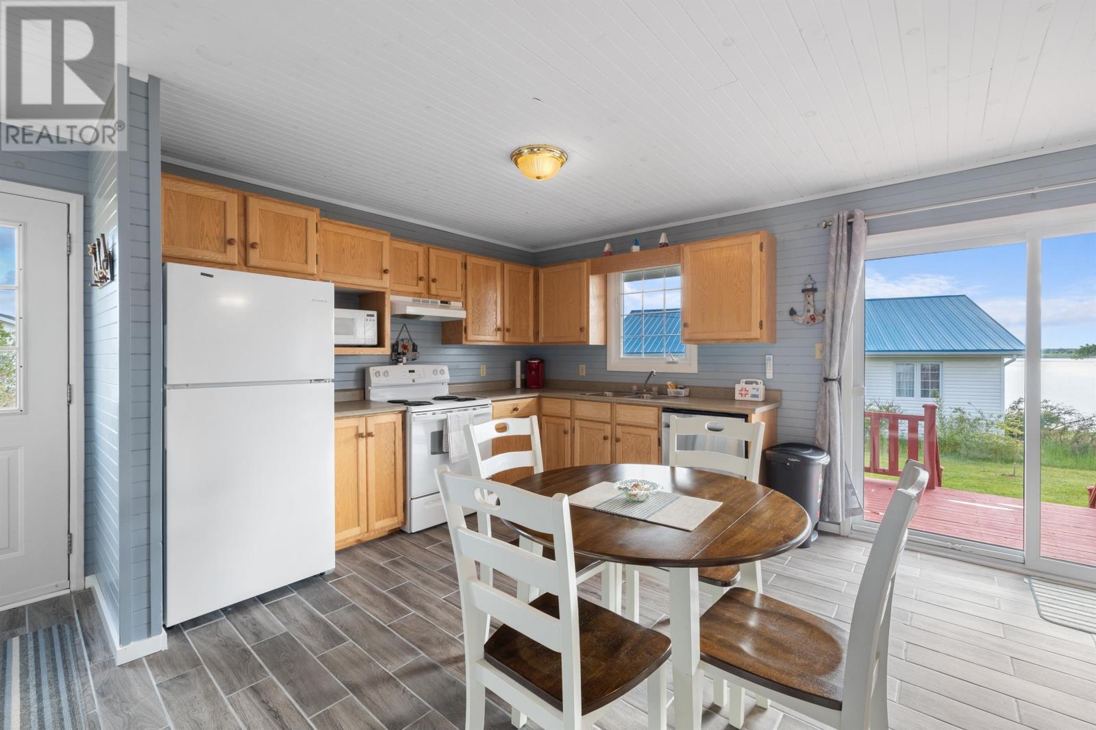 84 Blue Heron Drive, Tracadie, Prince Edward Island  C0A 1N0 - Photo 12 - 202511053