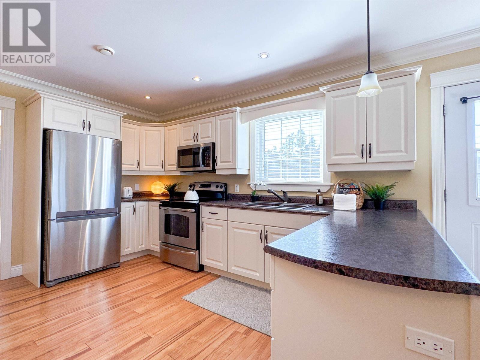 64 Marion Drive, Stratford, Prince Edward Island  C1B 2A3 - Photo 11 - 202511066
