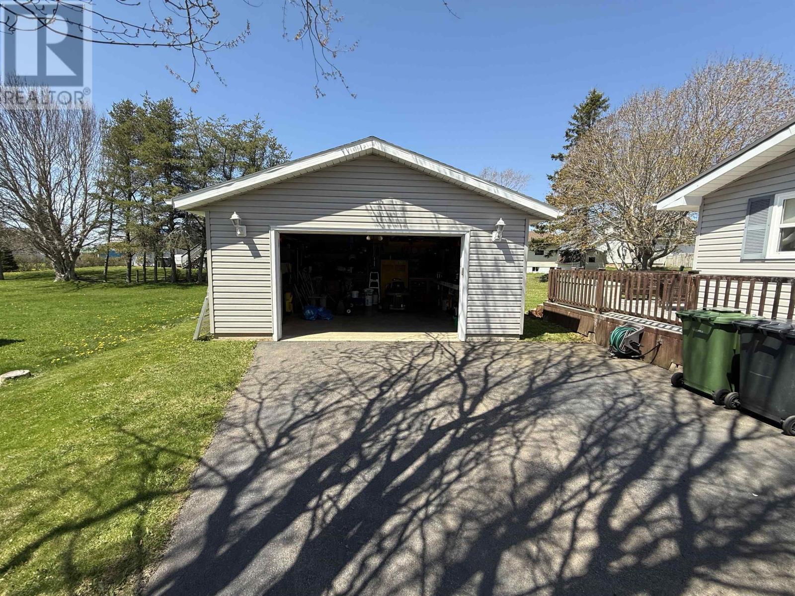 35 Maplewood Heights, Summerside, Prince Edward Island  C1N 5E7 - Photo 4 - 202511162