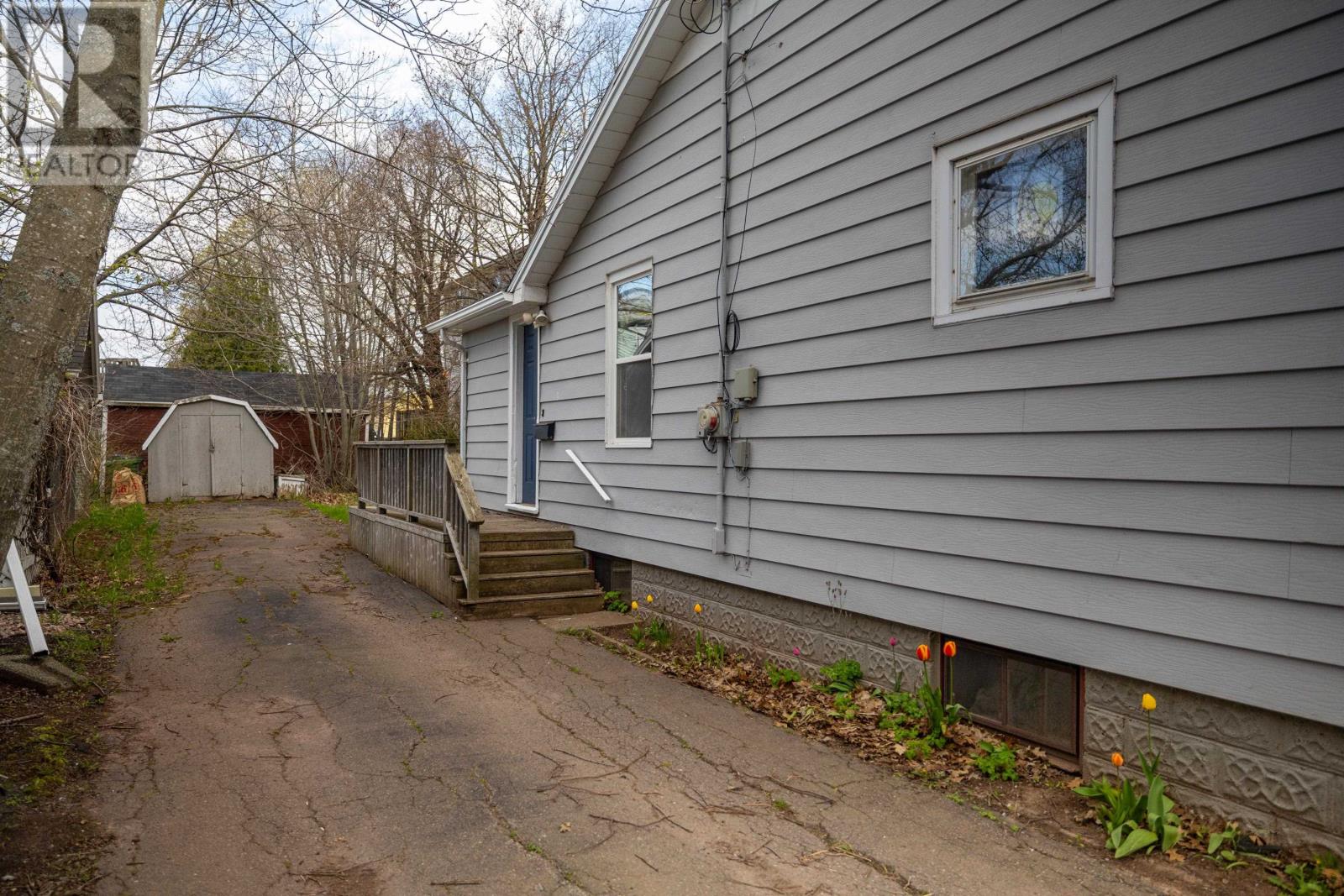 27 Kensington Road, Charlottetown, Prince Edward Island  C1A 5H6 - Photo 5 - 202511793