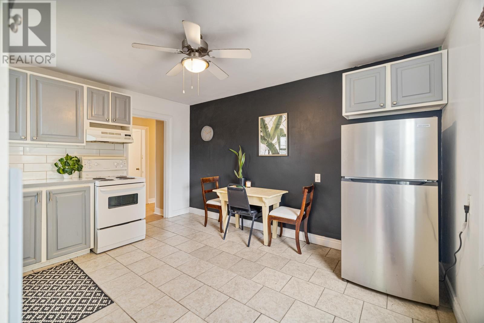 27 Kensington Road, Charlottetown, Prince Edward Island  C1A 5H6 - Photo 7 - 202511793
