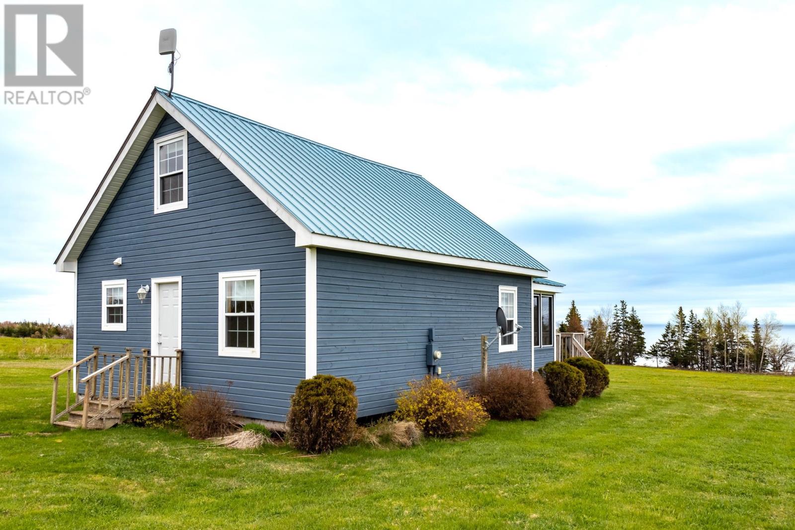 4645 Cape Bear Road, High Bank, Prince Edward Island  C0A 1W0 - Photo 1 - 202511888