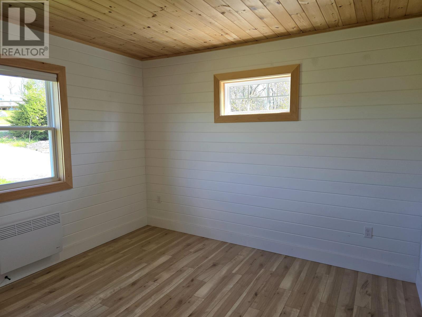 199 Oyster Bed Park Drive, Wheatley River, Prince Edward Island  C0A 1N0 - Photo 11 - 202512092