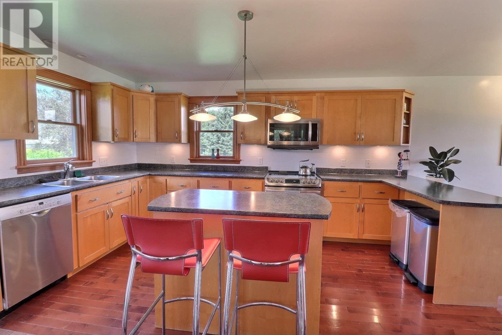 20 Bardin Street, Victoria, Prince Edward Island  C0A 2G0 - Photo 6 - 202512186