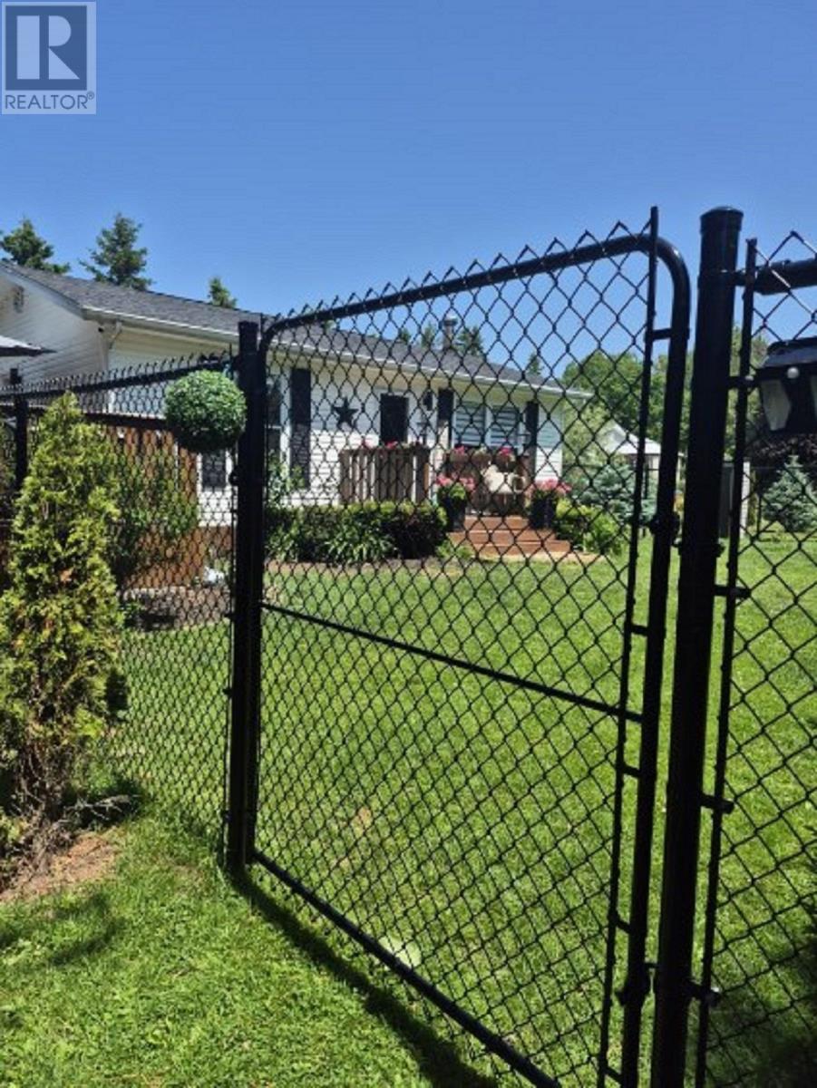 21 Garden Lane, Stratford, Prince Edward Island  C1B 2P7 - Photo 1 - 202512343