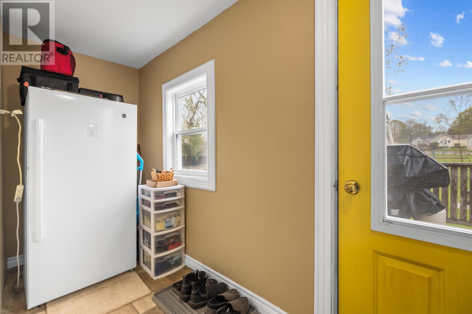 399 Queen Street, Charlottetown, Prince Edward Island  C1A 4E2 - Photo 3 - 202512809