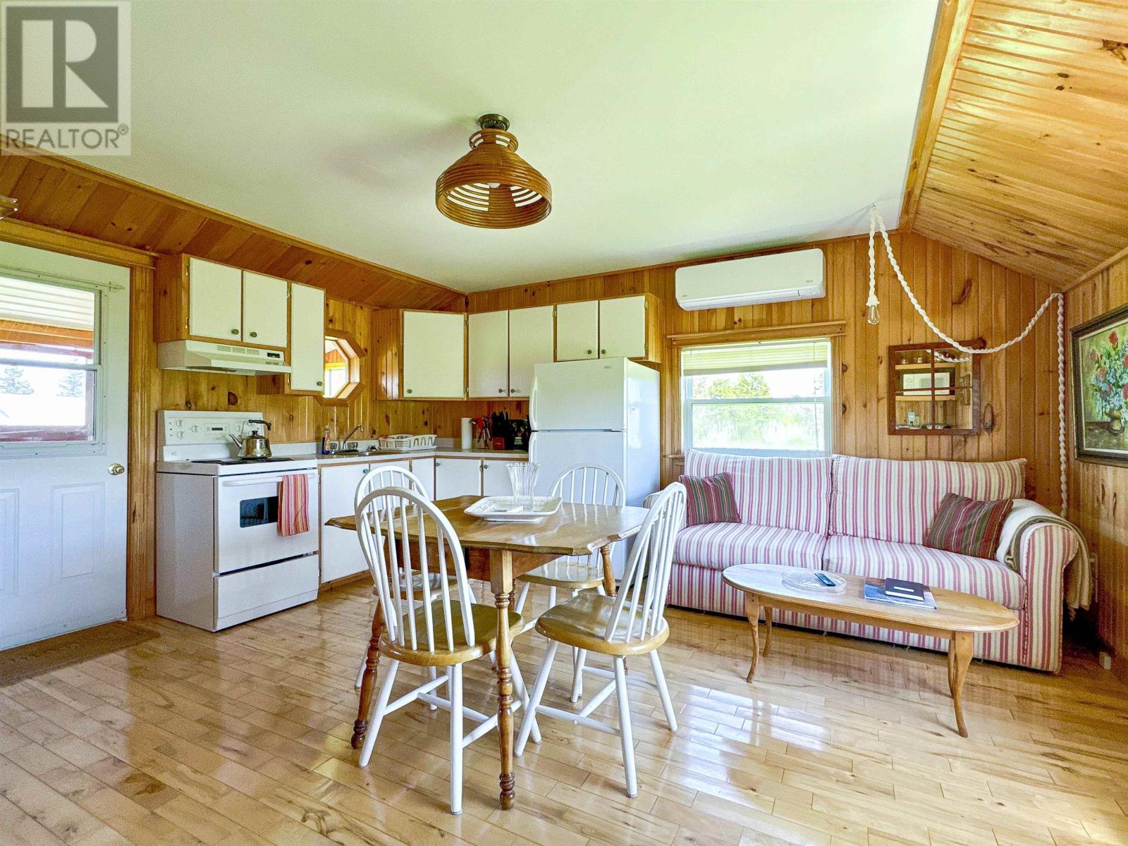 5864 St. Peter's Road, 5864 St. Peter's Highway, St. Peters Bay, Prince Edward Island  C0A 2A0 - Photo 7 - 202513081