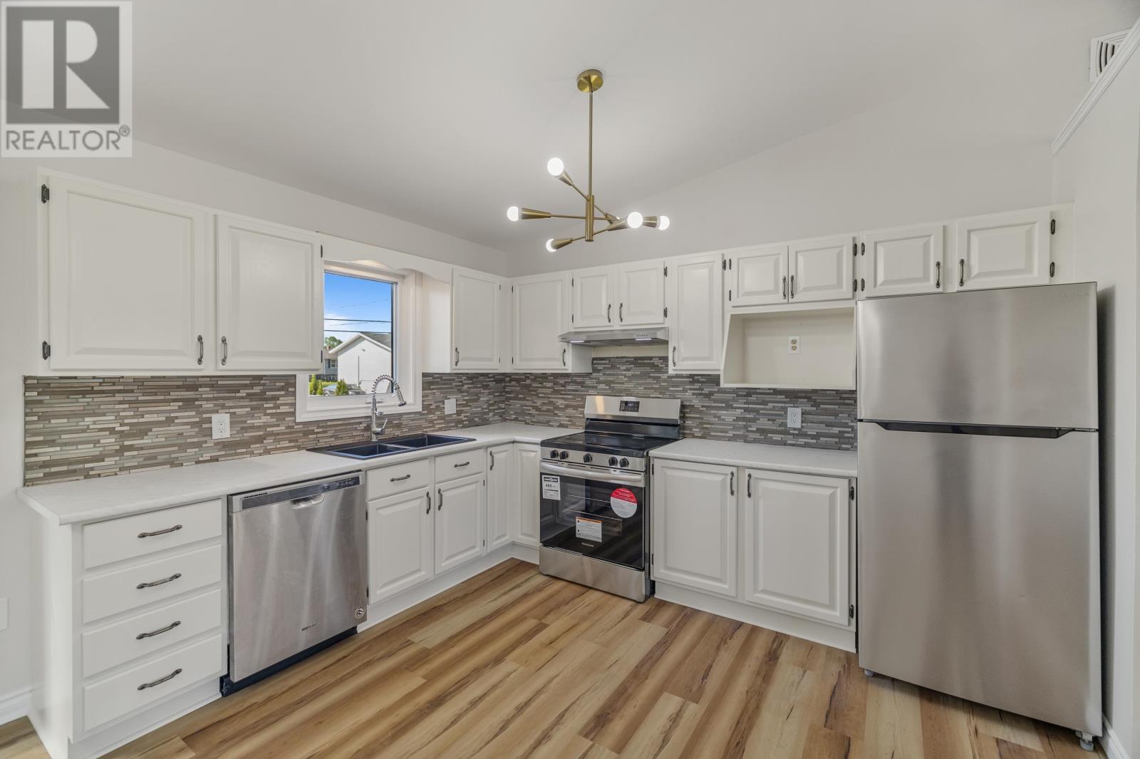 38 Glenthorn, Charlottetown, Prince Edward Island  C1A 9B5 - Photo 10 - 202513166