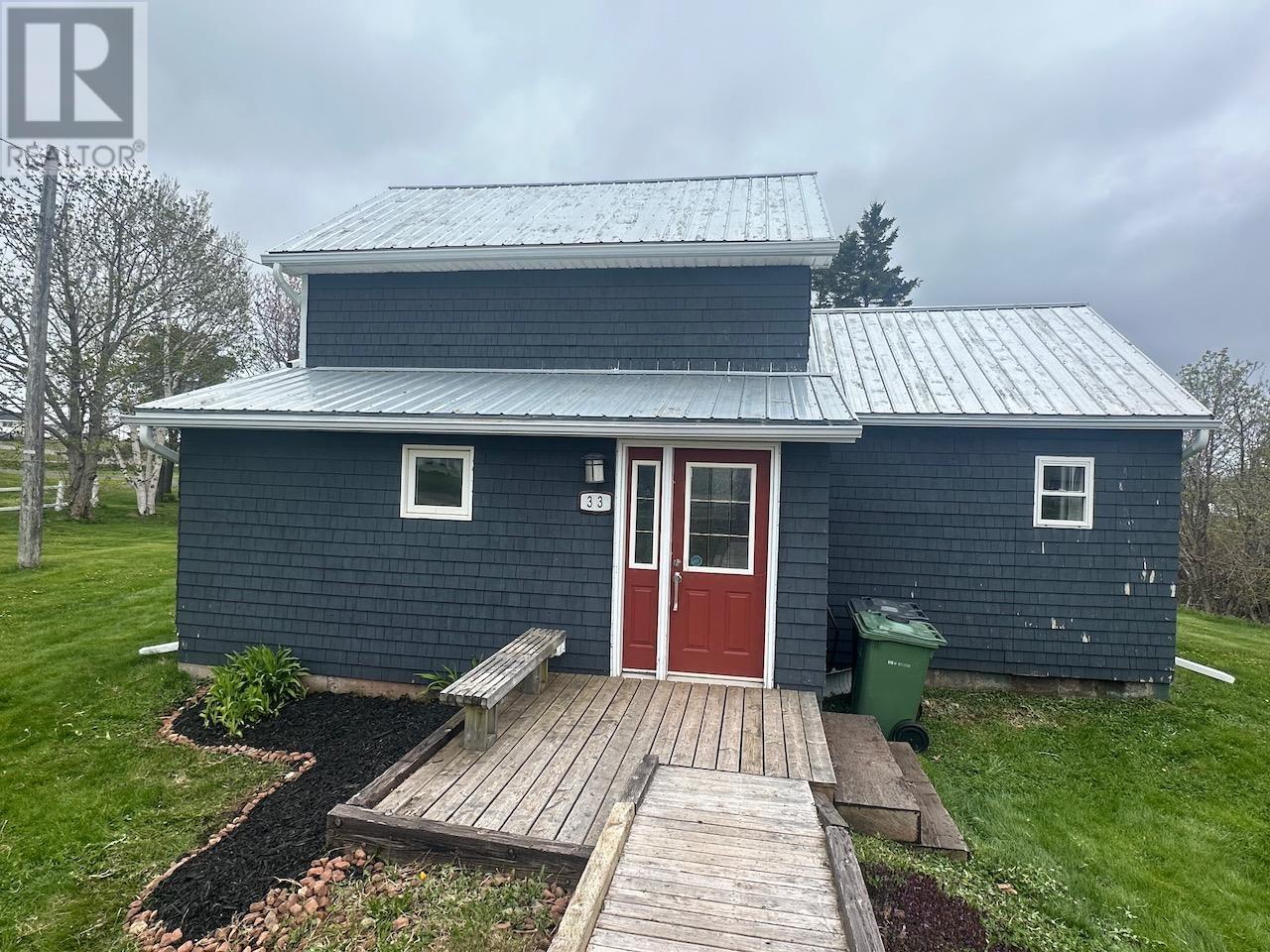 33 Knights Avenue, Souris, Prince Edward Island  C0A 2B0 - Photo 15 - 202513892