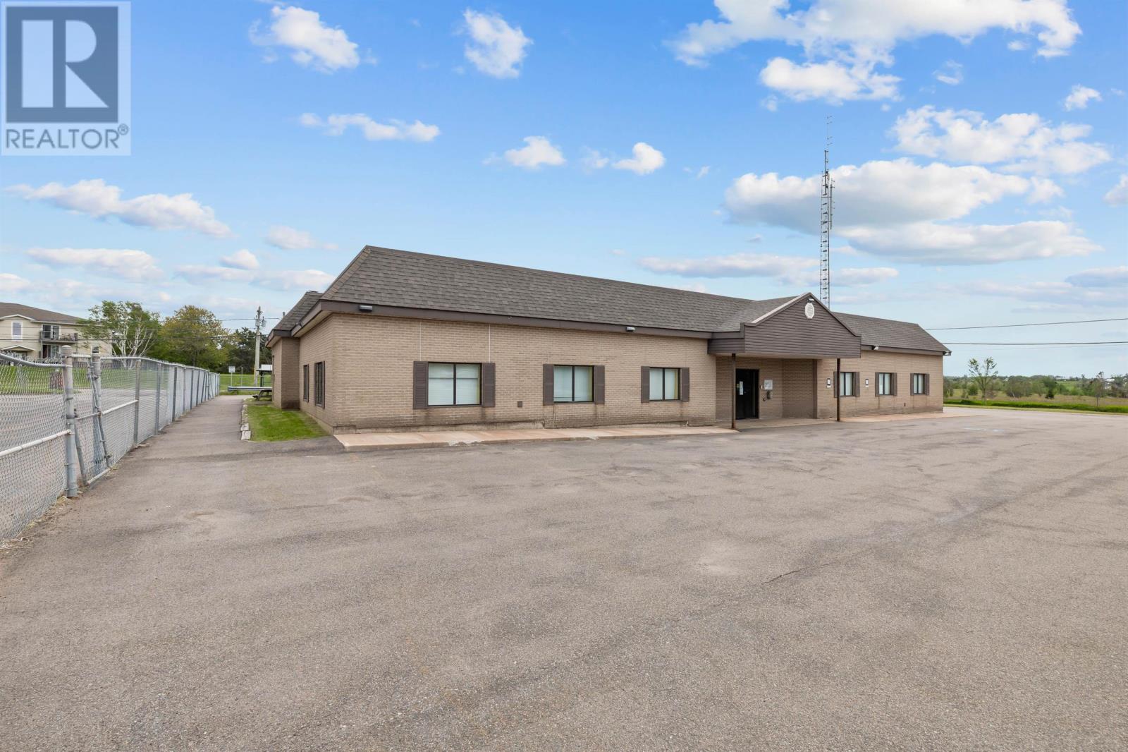 153 Maypoint Road, Charlottetown, Prince Edward Island  C1E 1X5 - Photo 3 - 202513983