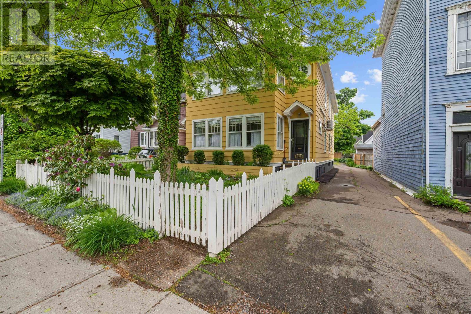 237 & 239 Pownal Street, Charlottetown, Prince Edward Island  C1A 4R4 - Photo 1 - 202514106
