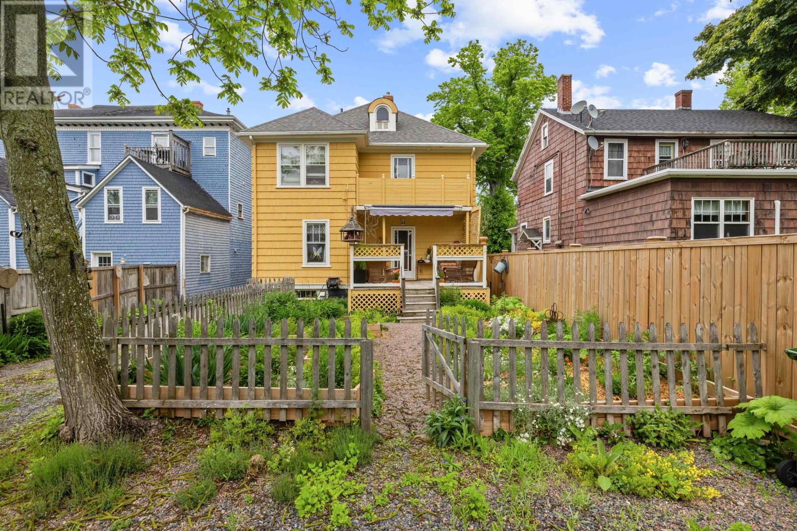 237 & 239 Pownal Street, Charlottetown, Prince Edward Island  C1A 4R4 - Photo 25 - 202514106