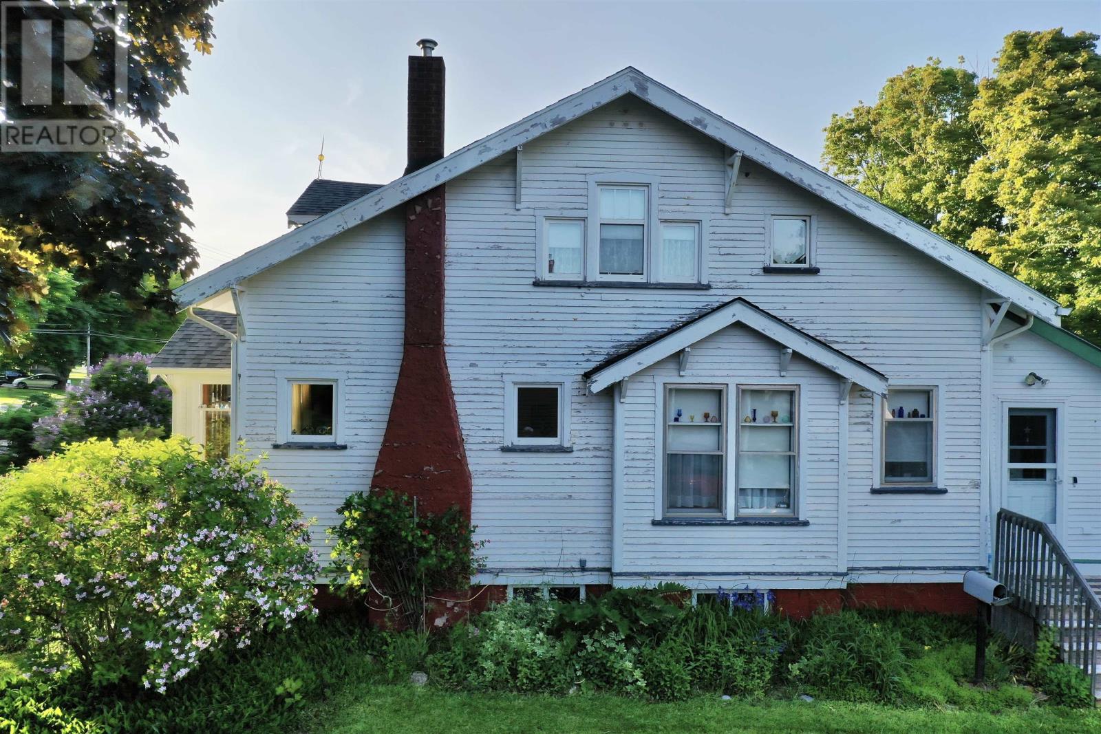 77 Broadway Street, Kensington, Prince Edward Island  C0B 1M0 - Photo 13 - 202514302