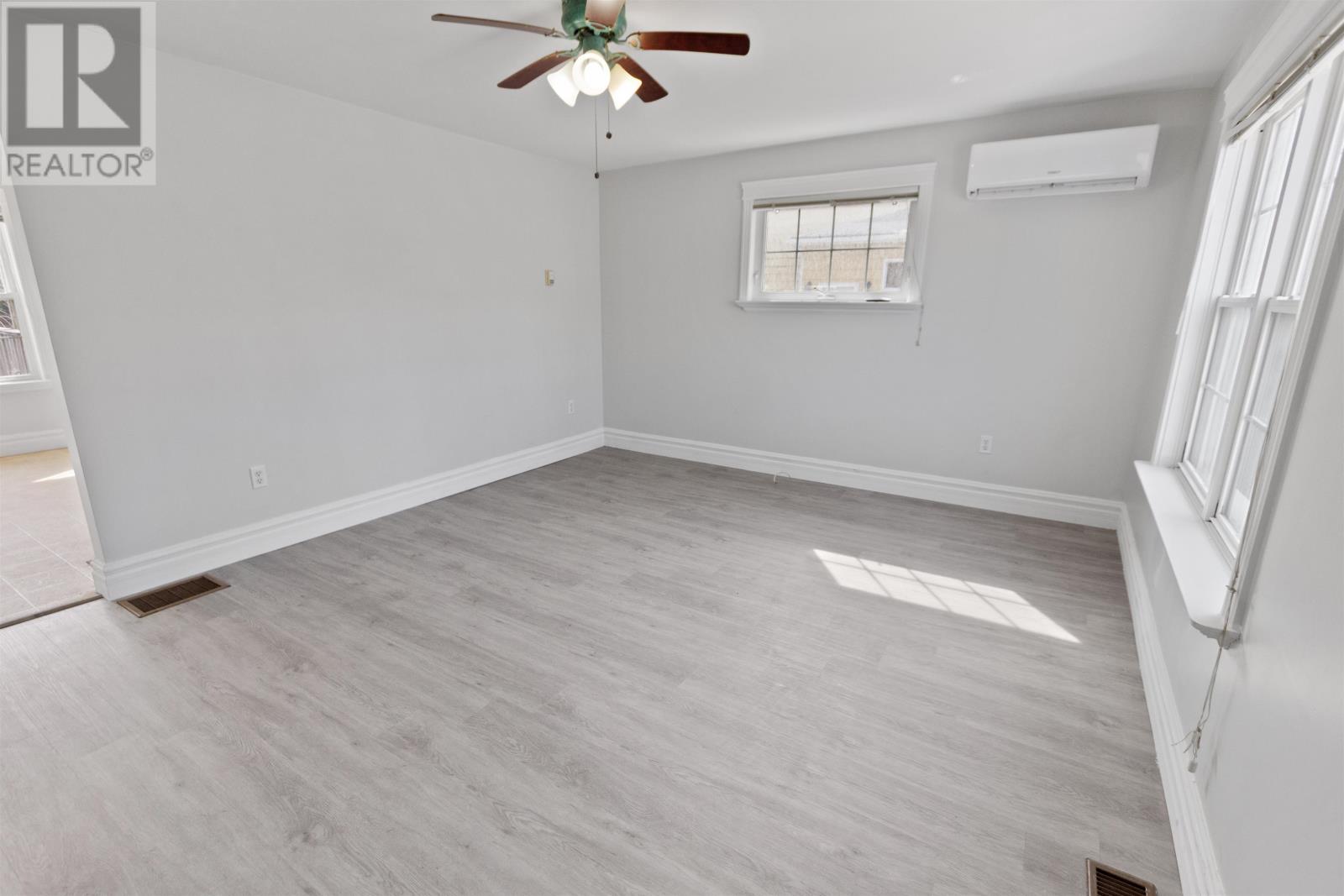 204 Belvedere Avenue, Charlottetown, Prince Edward Island  C1A 2Z3 - Photo 3 - 202514436