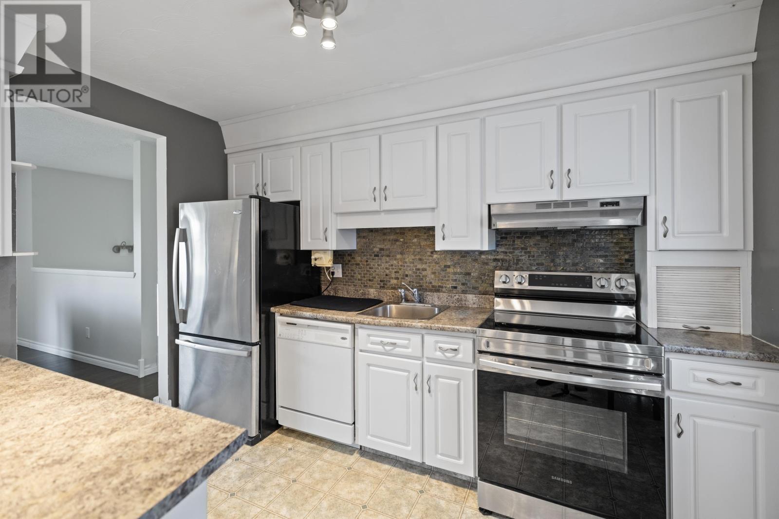 21 Tamarac Avenue, Charlottetown, Prince Edward Island  C1A 6T2 - Photo 13 - 202514543