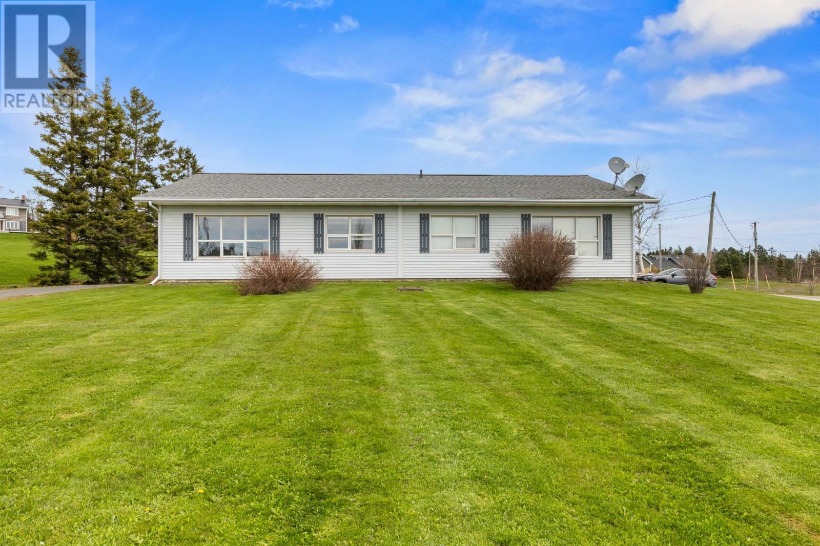 7 Bayview Crescent, Souris West, Prince Edward Island  C0A 2B0 - Photo 2 - 202514695