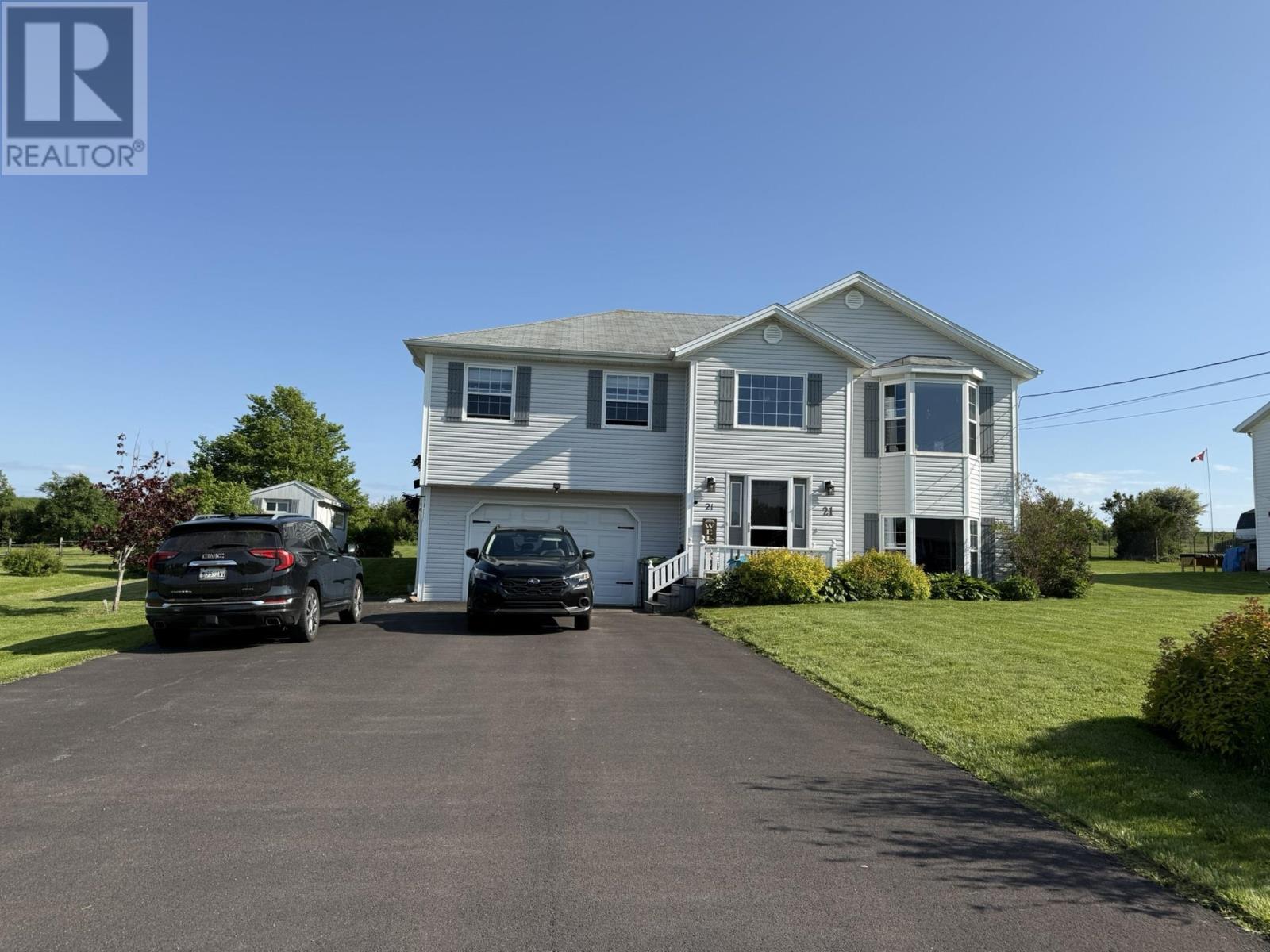 21 Fulton Drive, Cornwall, Prince Edward Island  C0A 1H8 - Photo 1 - 202514872