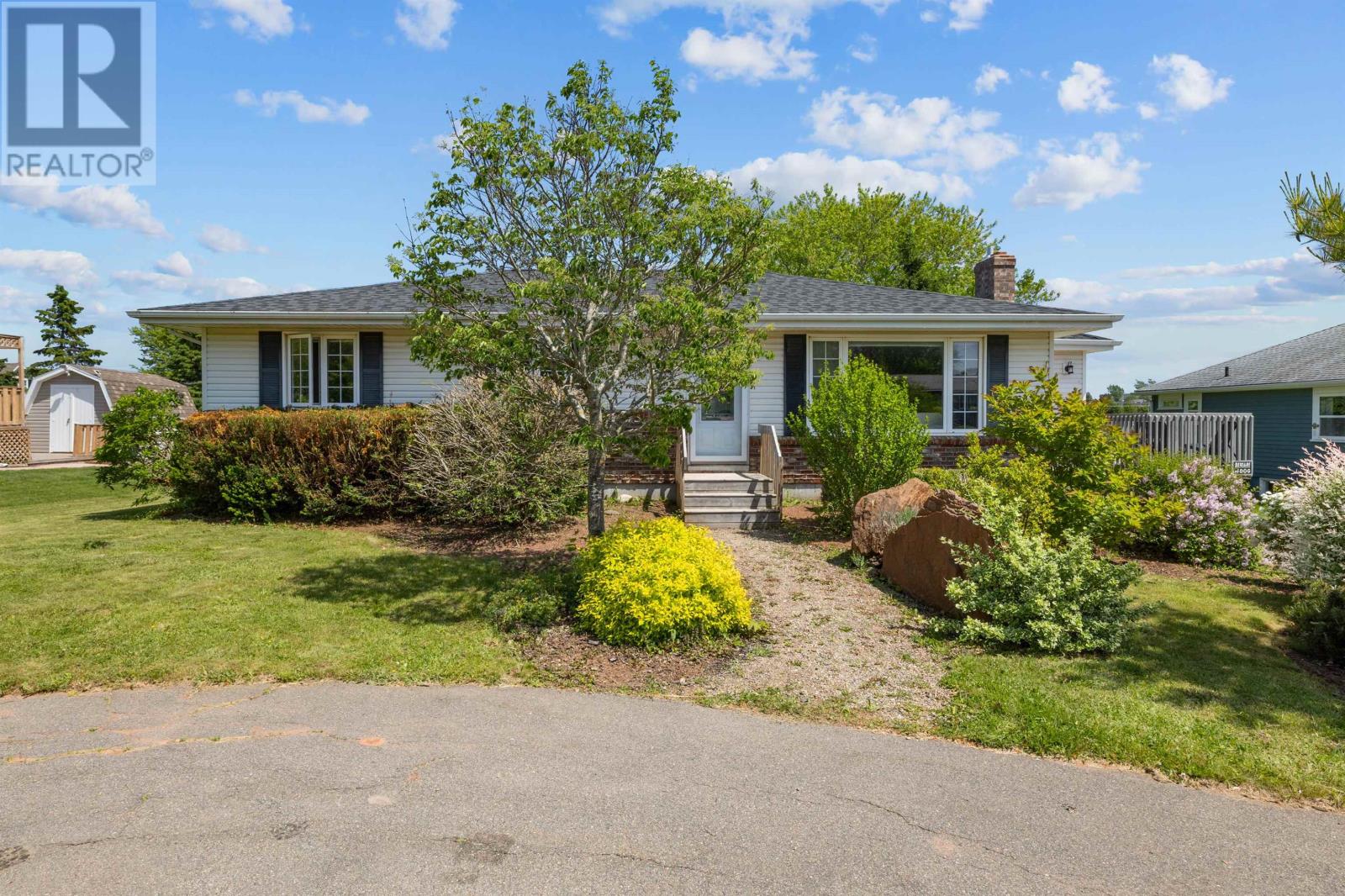30 Maplewood Drive, Summerside, Prince Edward Island  C1N 5E6 - Photo 10 - 202515004