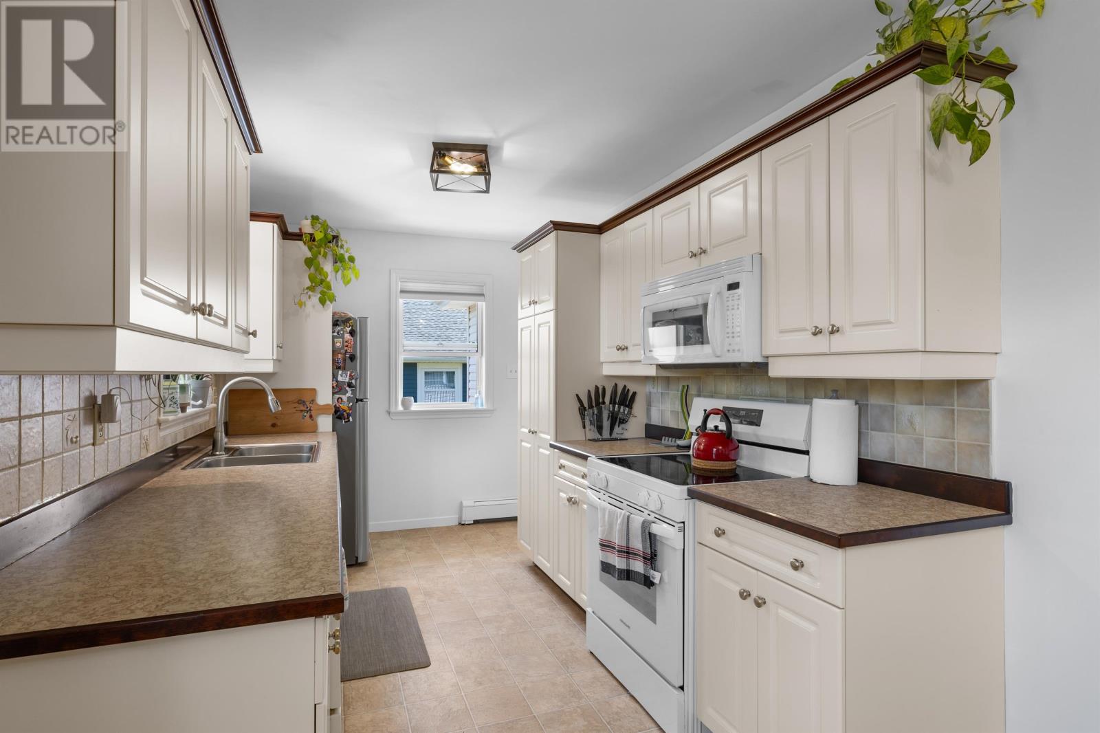 30 Maplewood Drive, Summerside, Prince Edward Island  C1N 5E6 - Photo 16 - 202515004