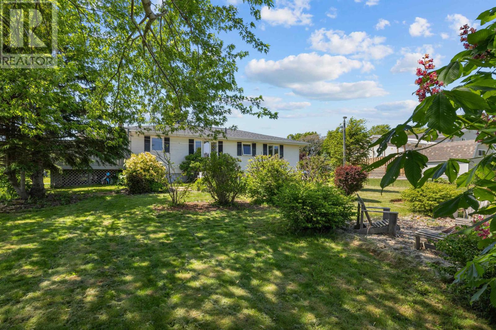 30 Maplewood Drive, Summerside, Prince Edward Island  C1N 5E6 - Photo 7 - 202515004