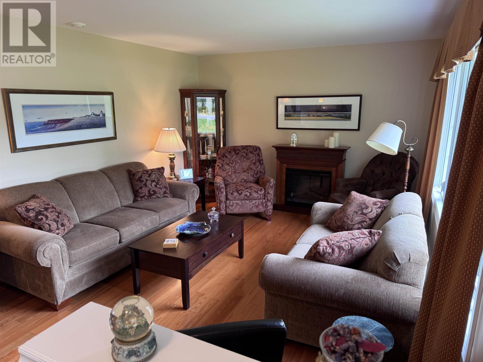 94 York Point Road, Cornwall, Prince Edward Island  C0A 1H8 - Photo 11 - 202515252