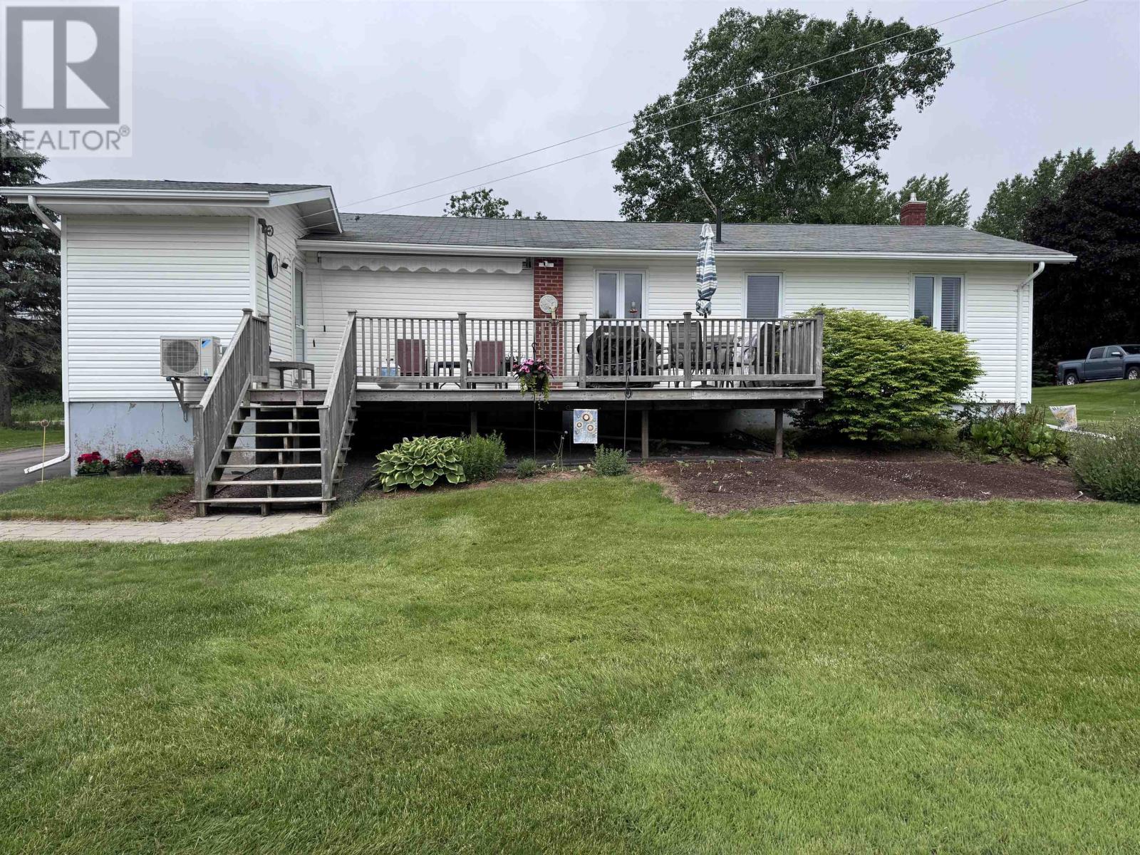 94 York Point Road, Cornwall, Prince Edward Island  C0A 1H8 - Photo 27 - 202515252