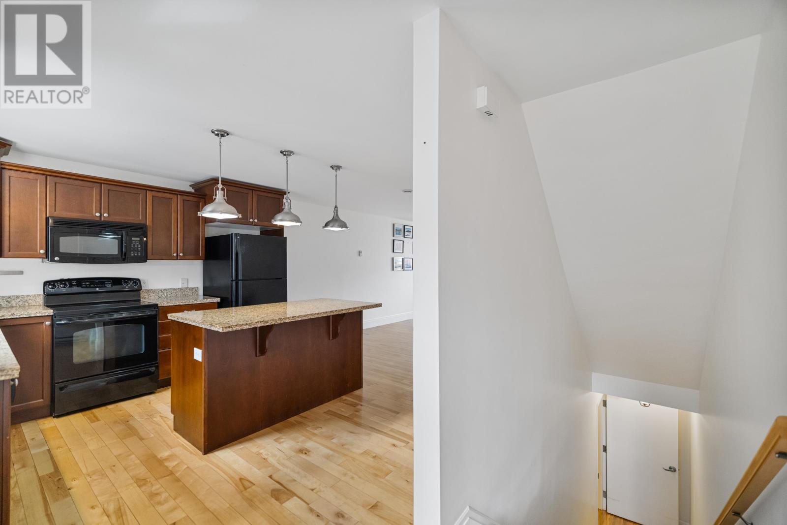 328 A Queen Street, Charlottetown, Prince Edward Island  C1A 4C3 - Photo 15 - 202515282