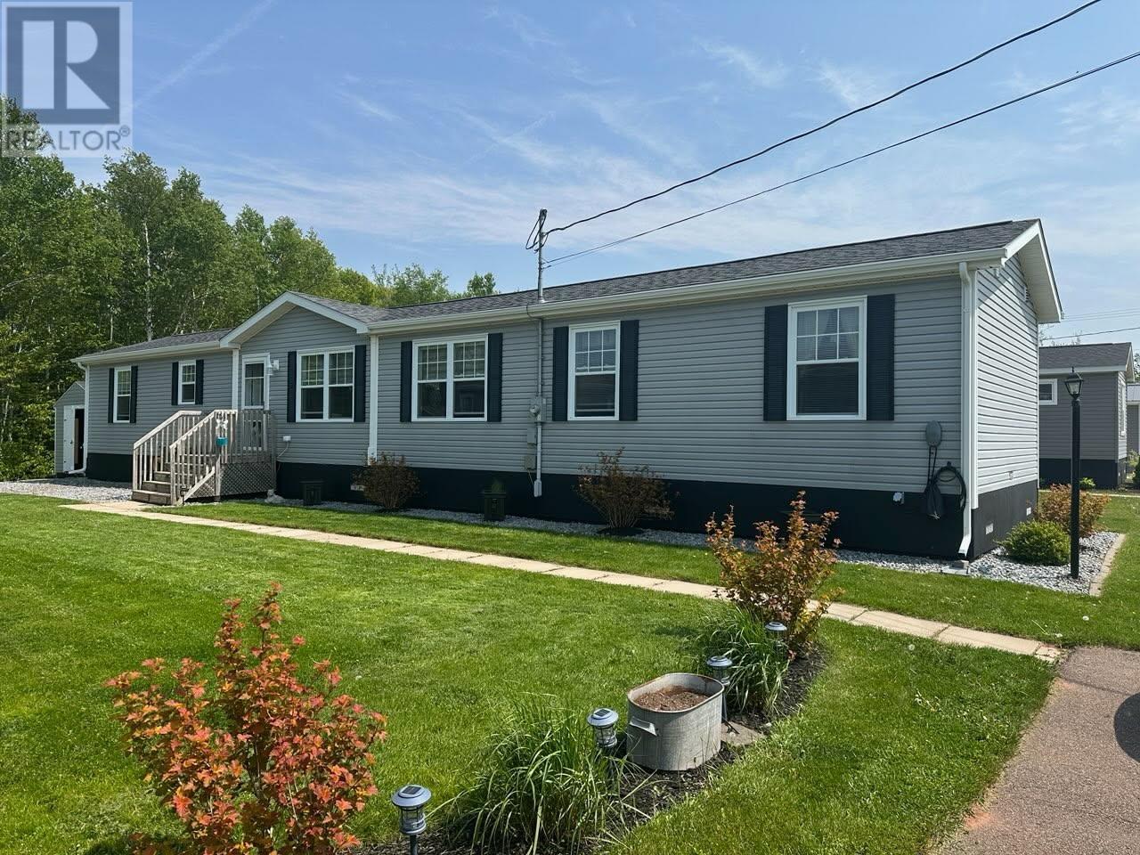 81 Hinton Street, Summerside, Prince Edward Island  C1N 0K8 - Photo 1 - 202515438