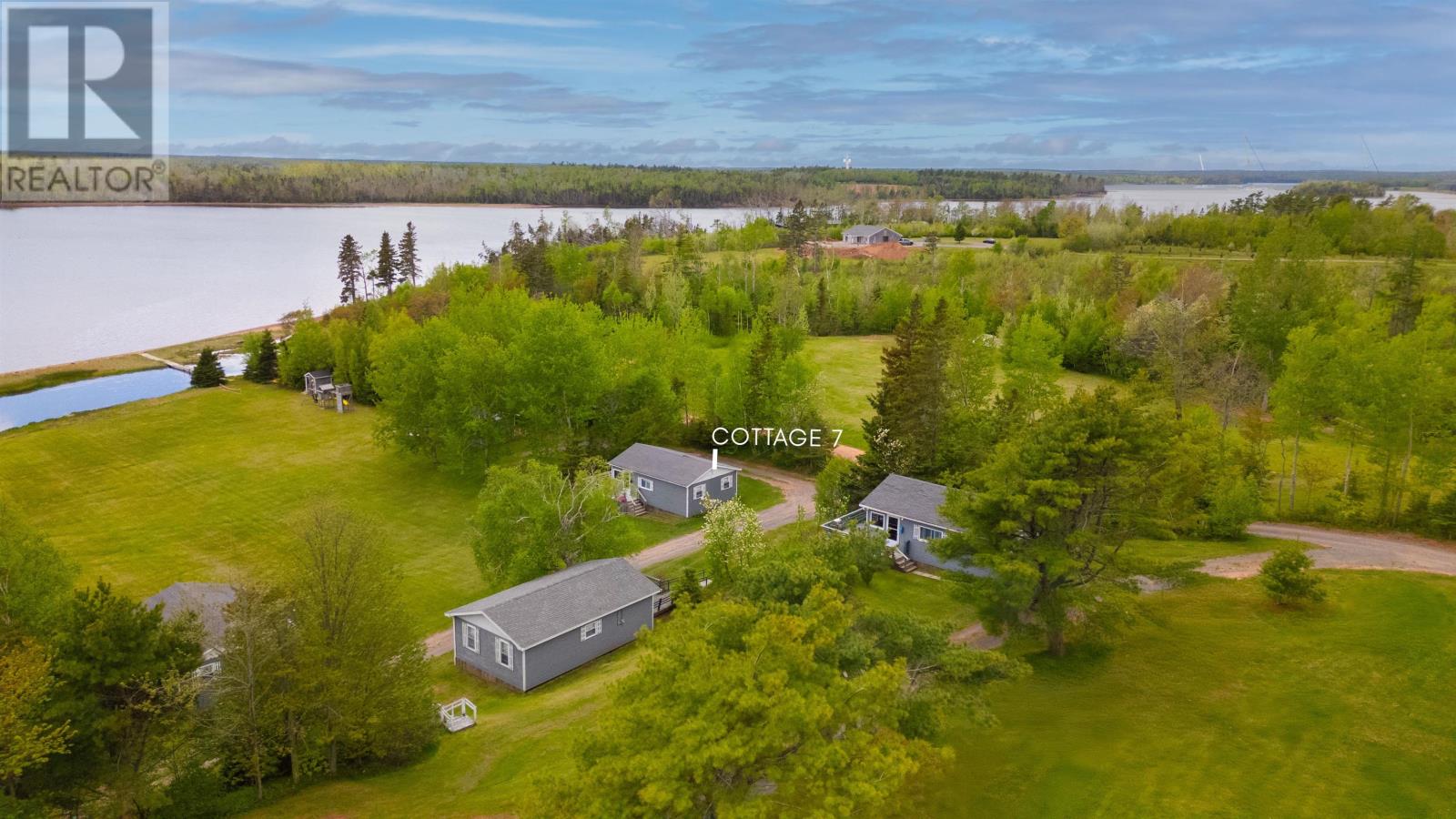 Cottage 7 237 Kayes Road, Deroma Waterfront Cottages, Georgetown Royalty, Prince Edward Island  C0A 1L0 - Photo 3 - 202515544