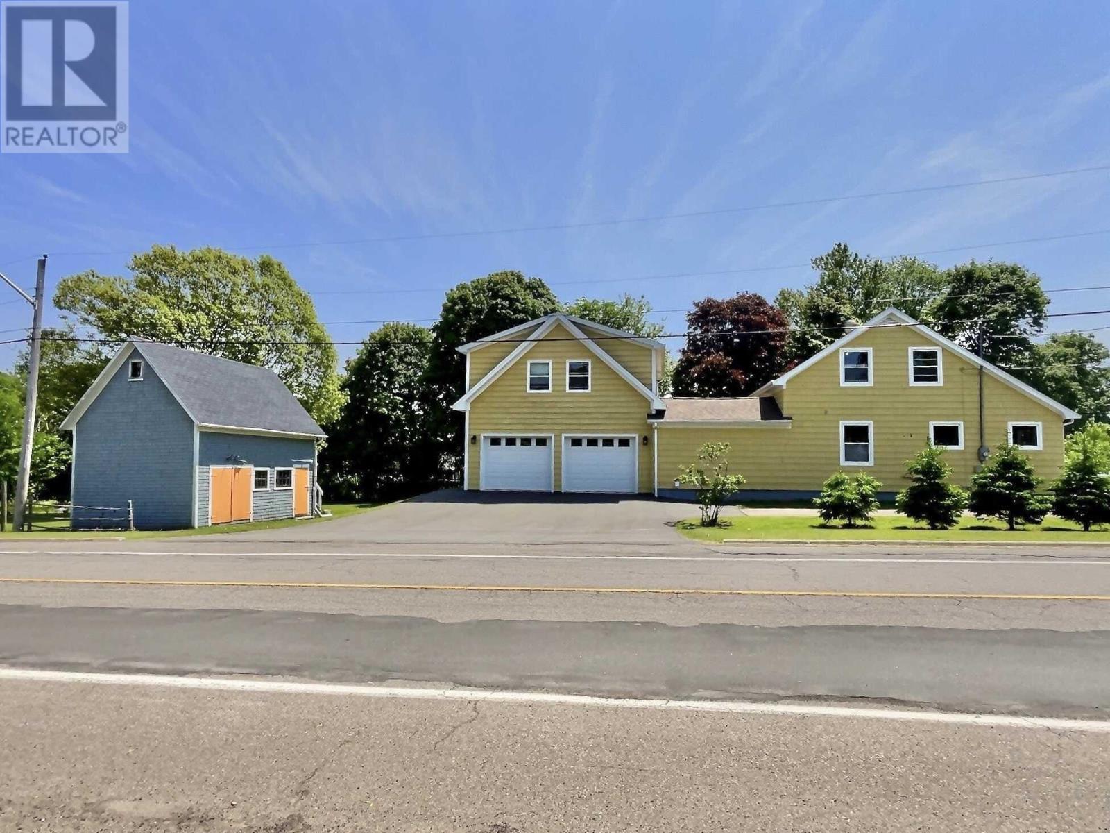 22 Maple Avenue, Charlottetown, Prince Edward Island  C1A 6E1 - Photo 1 - 202515584