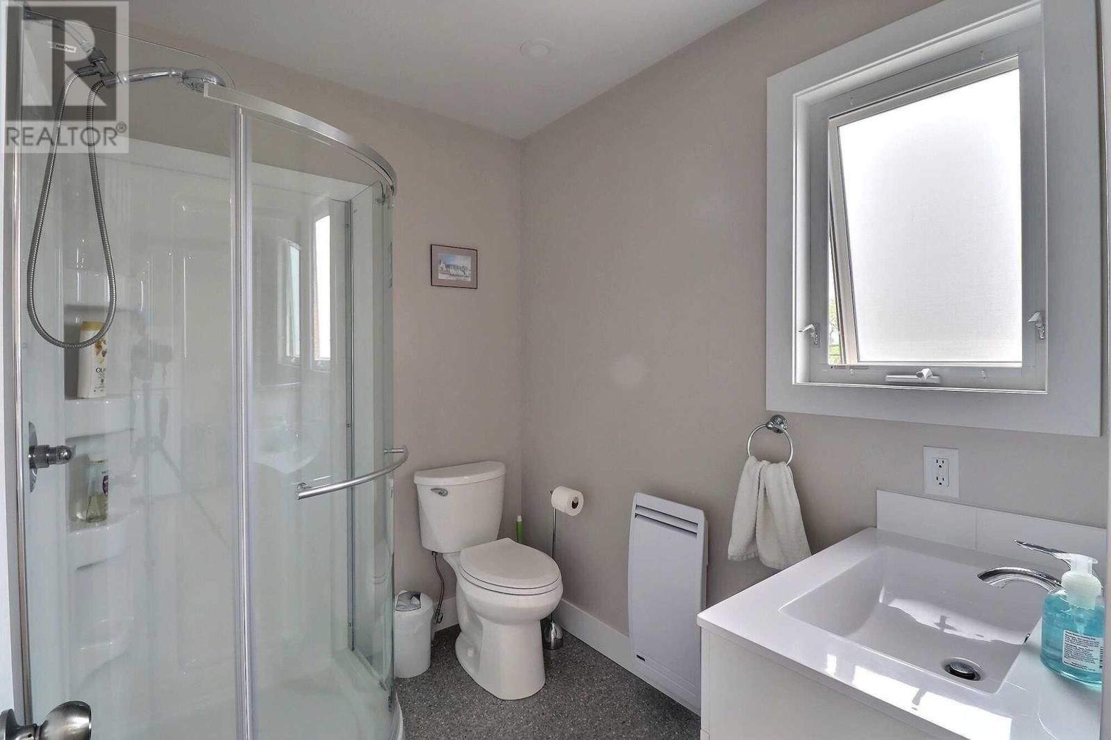 22 Maple Avenue, Charlottetown, Prince Edward Island  C1A 6E1 - Photo 12 - 202515584