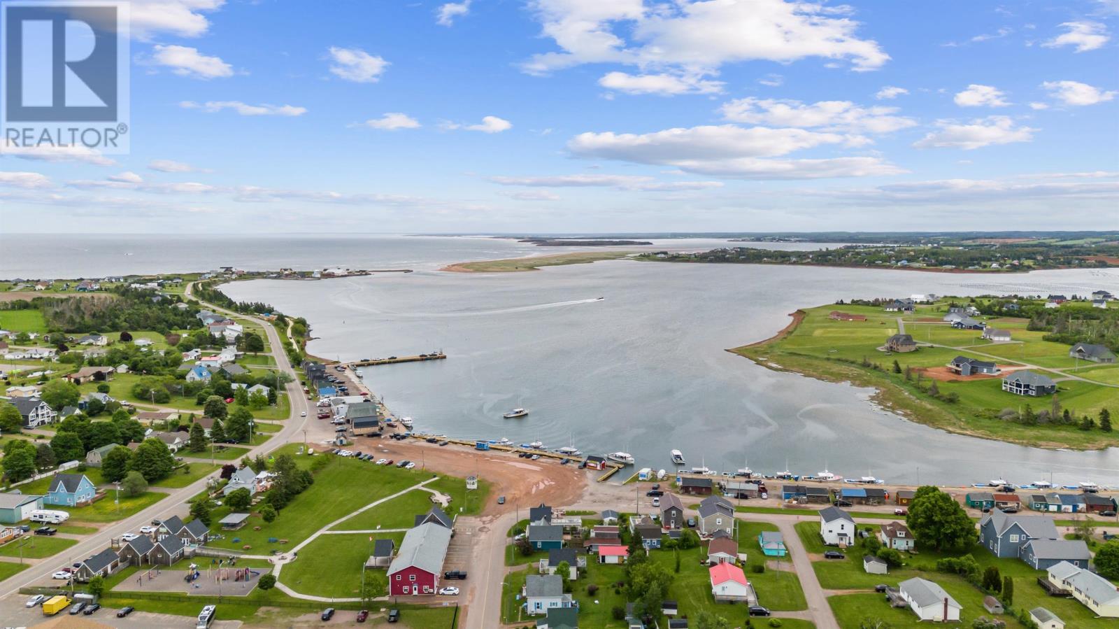 18 Allen Street, North Rustico, Prince Edward Island  C0A 1X0 - Photo 3 - 202515602
