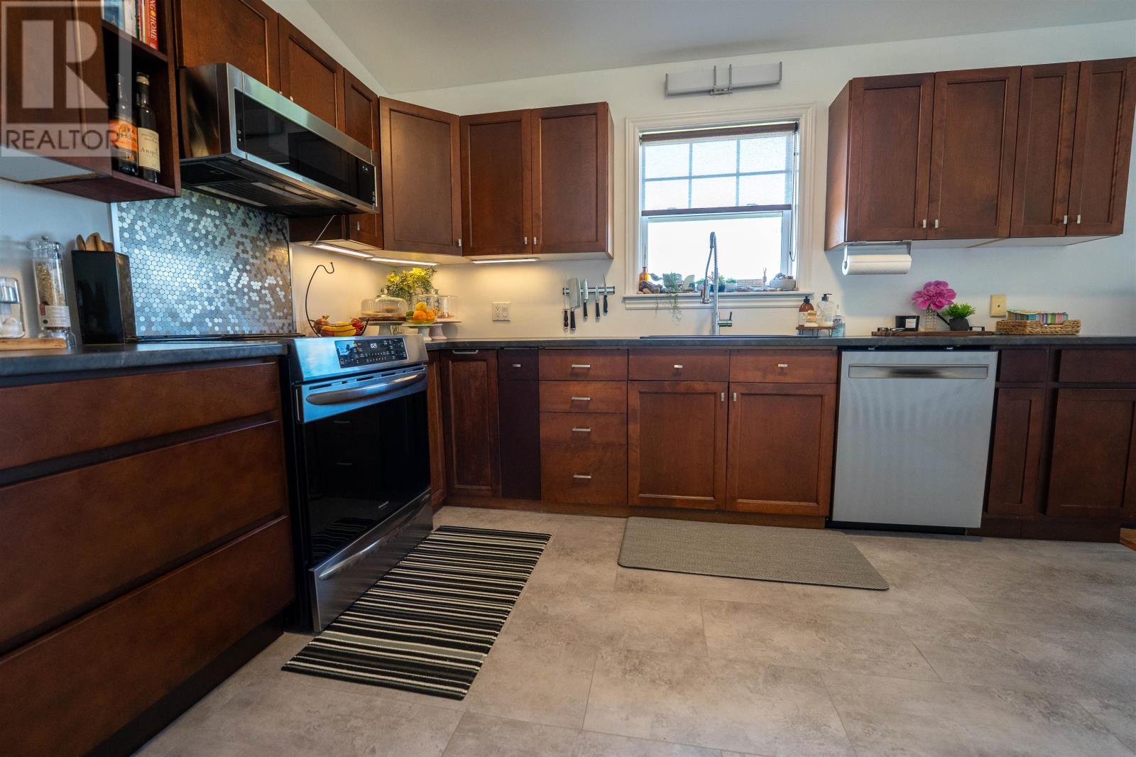 60 Seawood Drive, Stanley Bridge, Prince Edward Island  C0A 1E0 - Photo 8 - 202515604