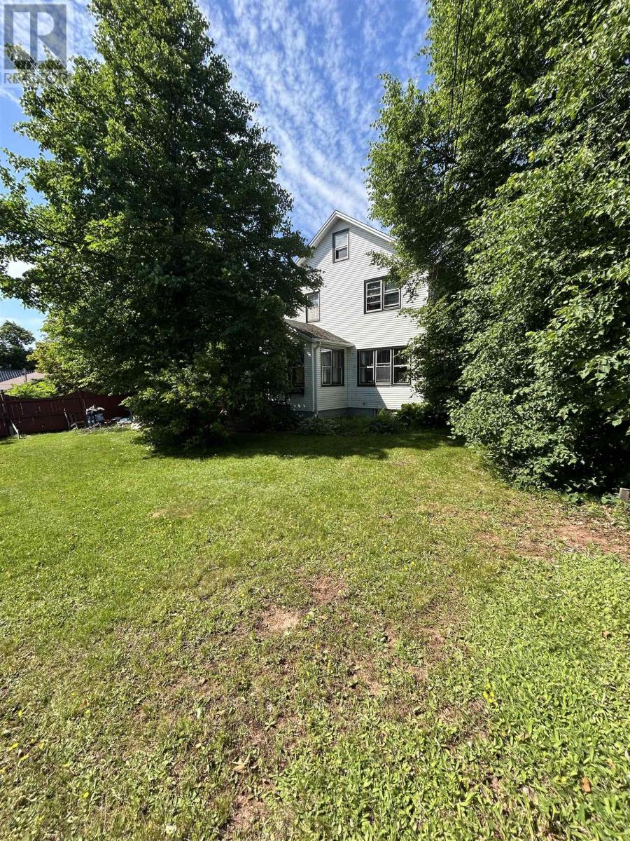 629 University Avenue, Charlottetown, Prince Edward Island  C1E 1E5 - Photo 1 - 202515715