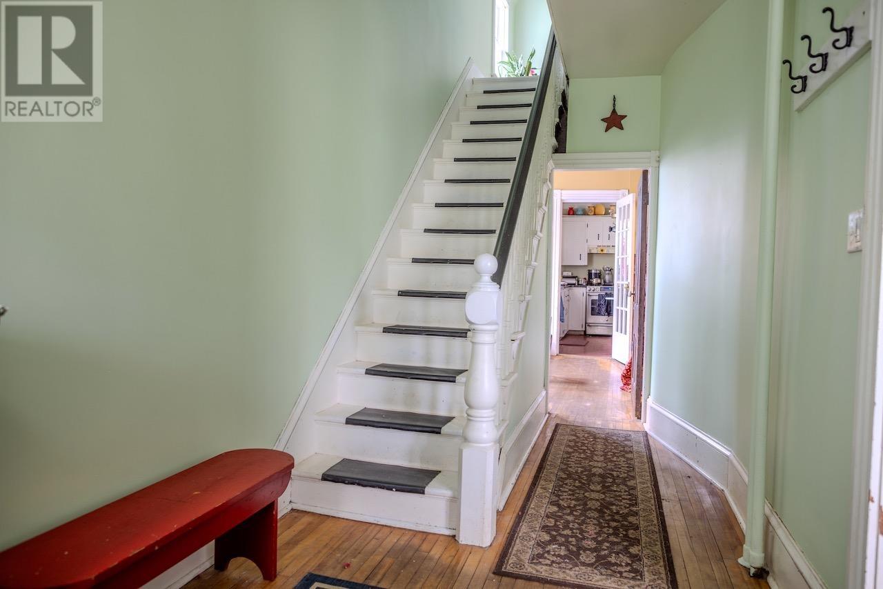 42 Upper Hillsborough Street, Charlottetown, Prince Edward Island  C1A 4X3 - Photo 2 - 202515752