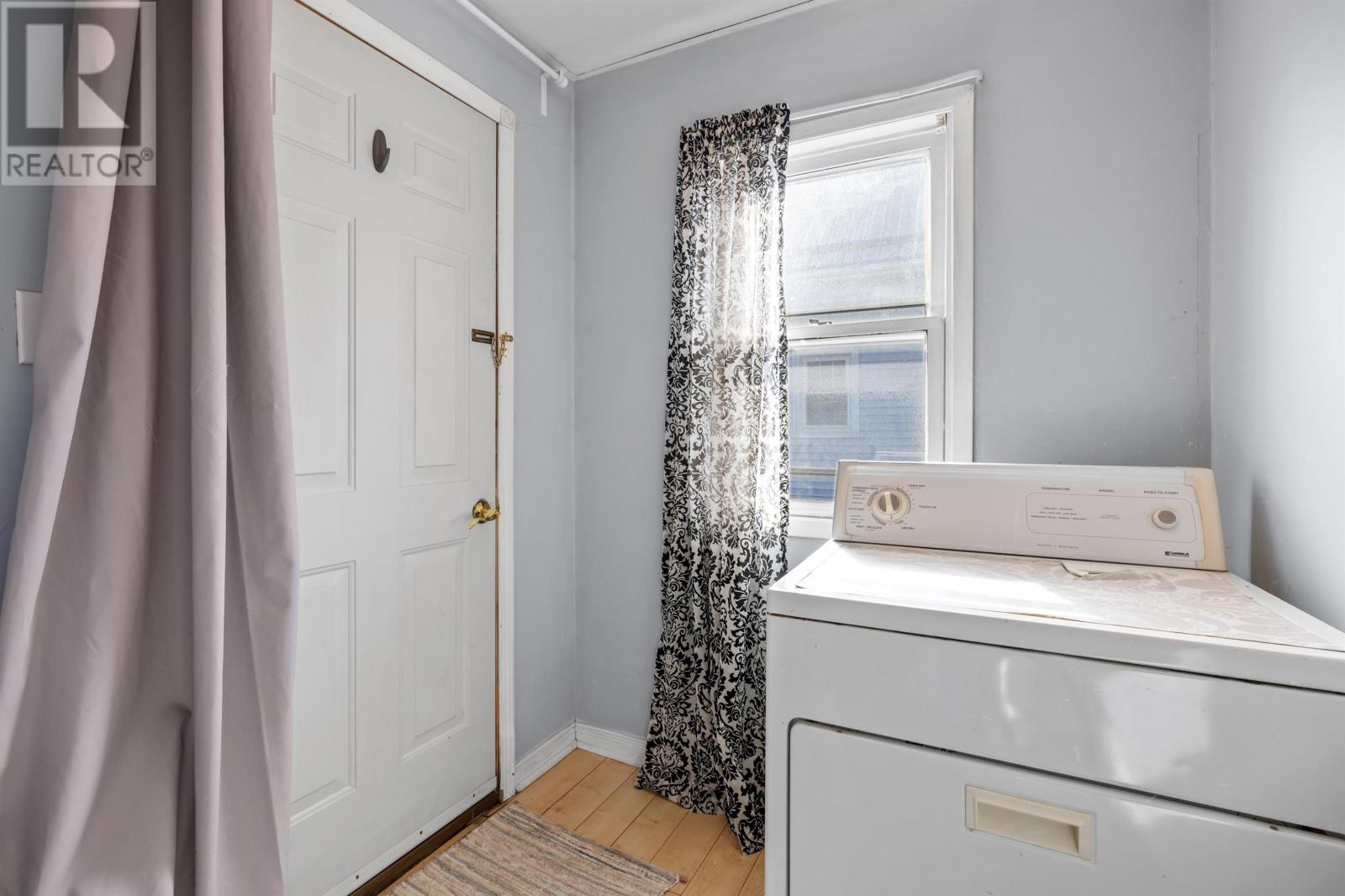 9 Beach Street, Charlottetown, Prince Edward Island  C1A 5G5 - Photo 15 - 202515791