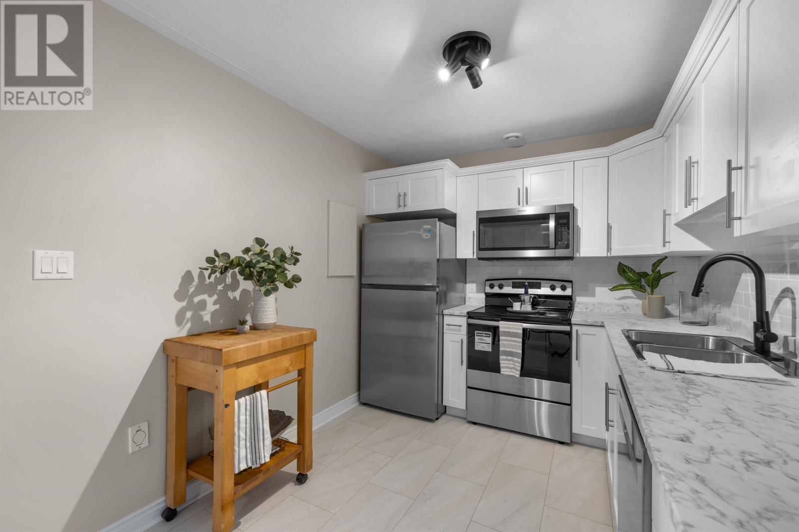 110 4-24 Waterview Heights, Charlottetown, Prince Edward Island  C1A 9J9 - Photo 9 - 202515896