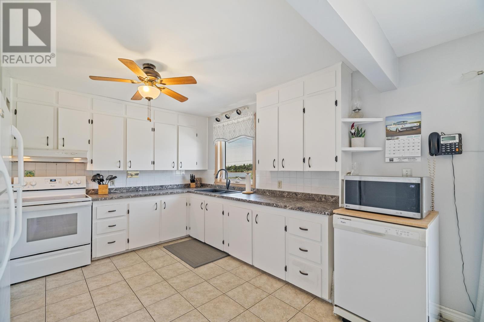 17 Moreau Drive, Charlottetown, Prince Edward Island  C1A 2Y1 - Photo 13 - 202515996