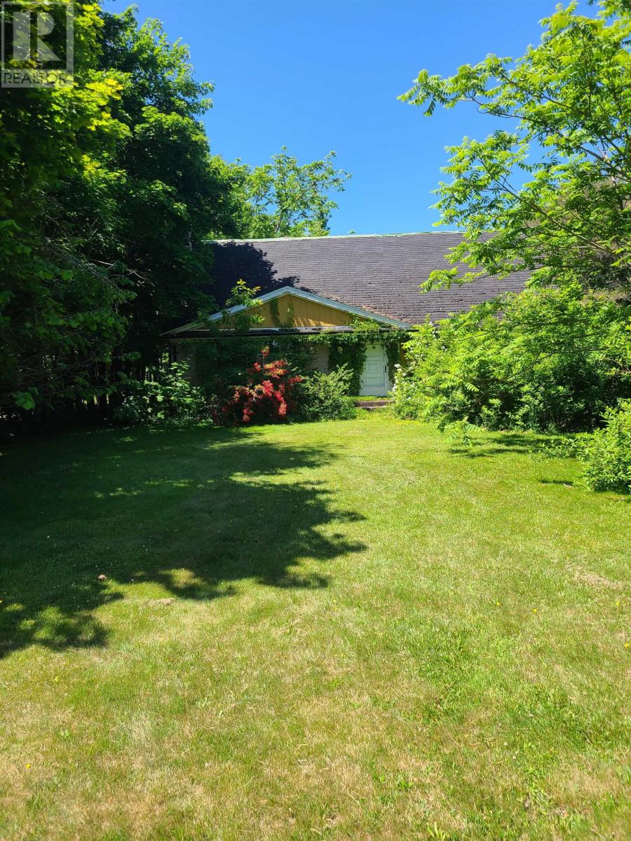 33 Wood Islands Road, Montague, Prince Edward Island  C0A 1R0 - Photo 3 - 202516007