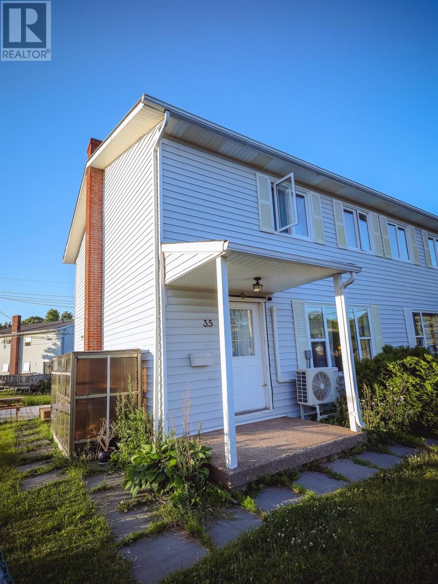 35 Rankin Court, Charlottetown, Prince Edward Island  C1A 8T2 - Photo 2 - 202516018