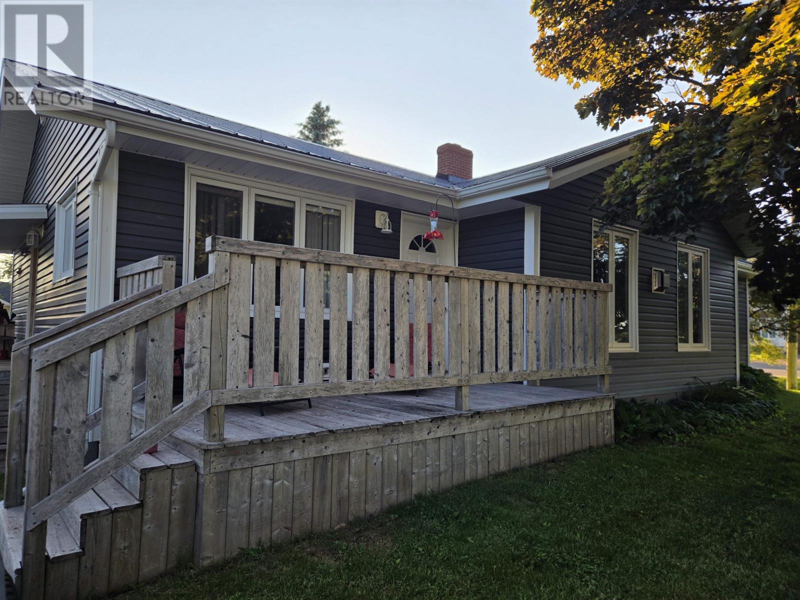1 Parkview Drive, O'leary, Prince Edward Island  C0B 1V0 - Photo 1 - 202516107