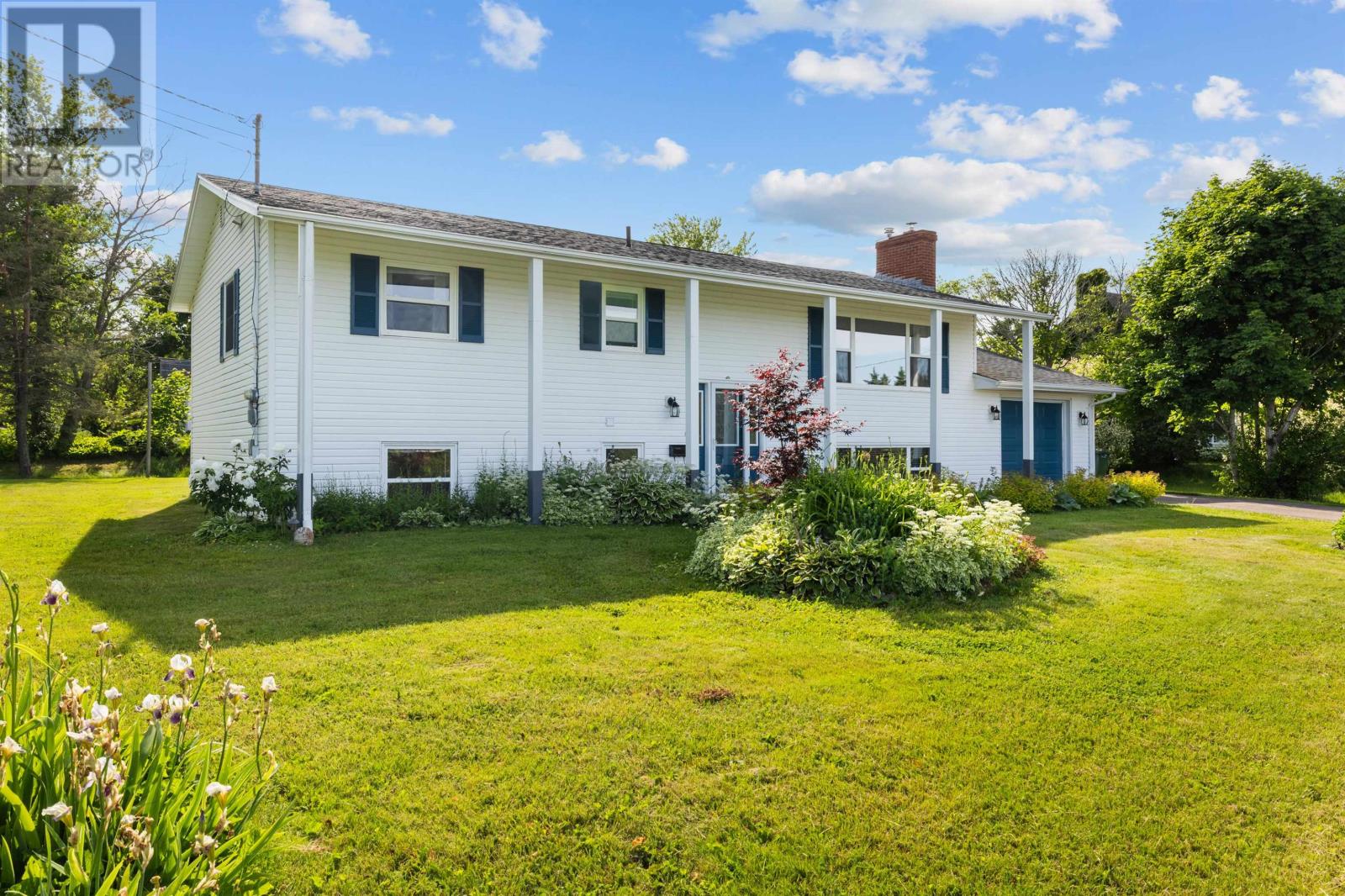 151 Cathy Drive, Cornwall, Prince Edward Island  C1A 1H8 - Photo 1 - 202516144