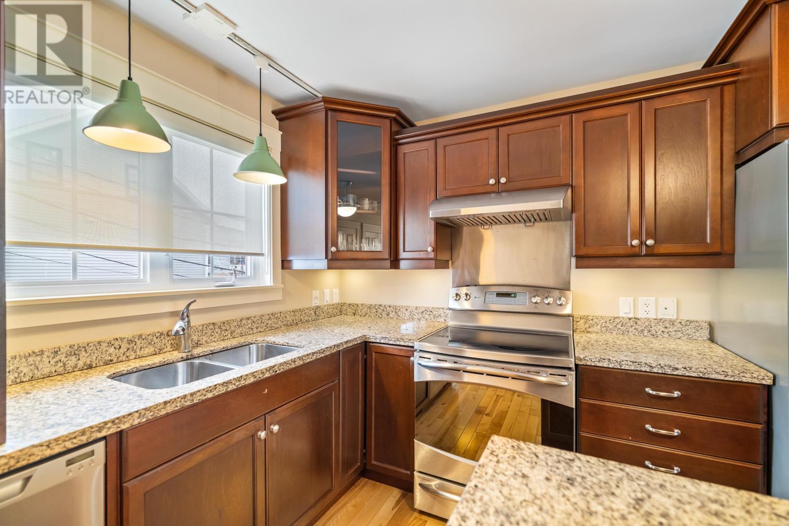 320b Queen Street, Charlottetown, Prince Edward Island  C1A 4C3 - Photo 10 - 202516226