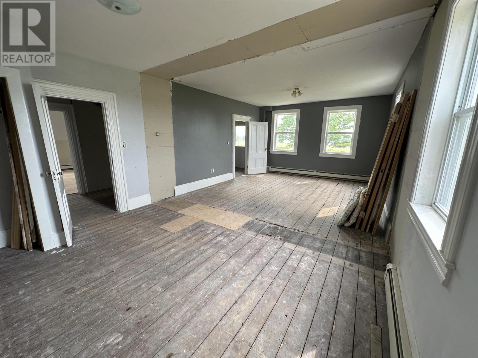 505 York Point Road, Cornwall, Prince Edward Island  C0A 5O8 - Photo 10 - 202516431
