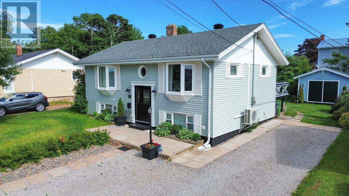 16 Moreau Drive, Charlottetown, Prince Edward Island  C1A 4R4 - Photo 1 - 202516495