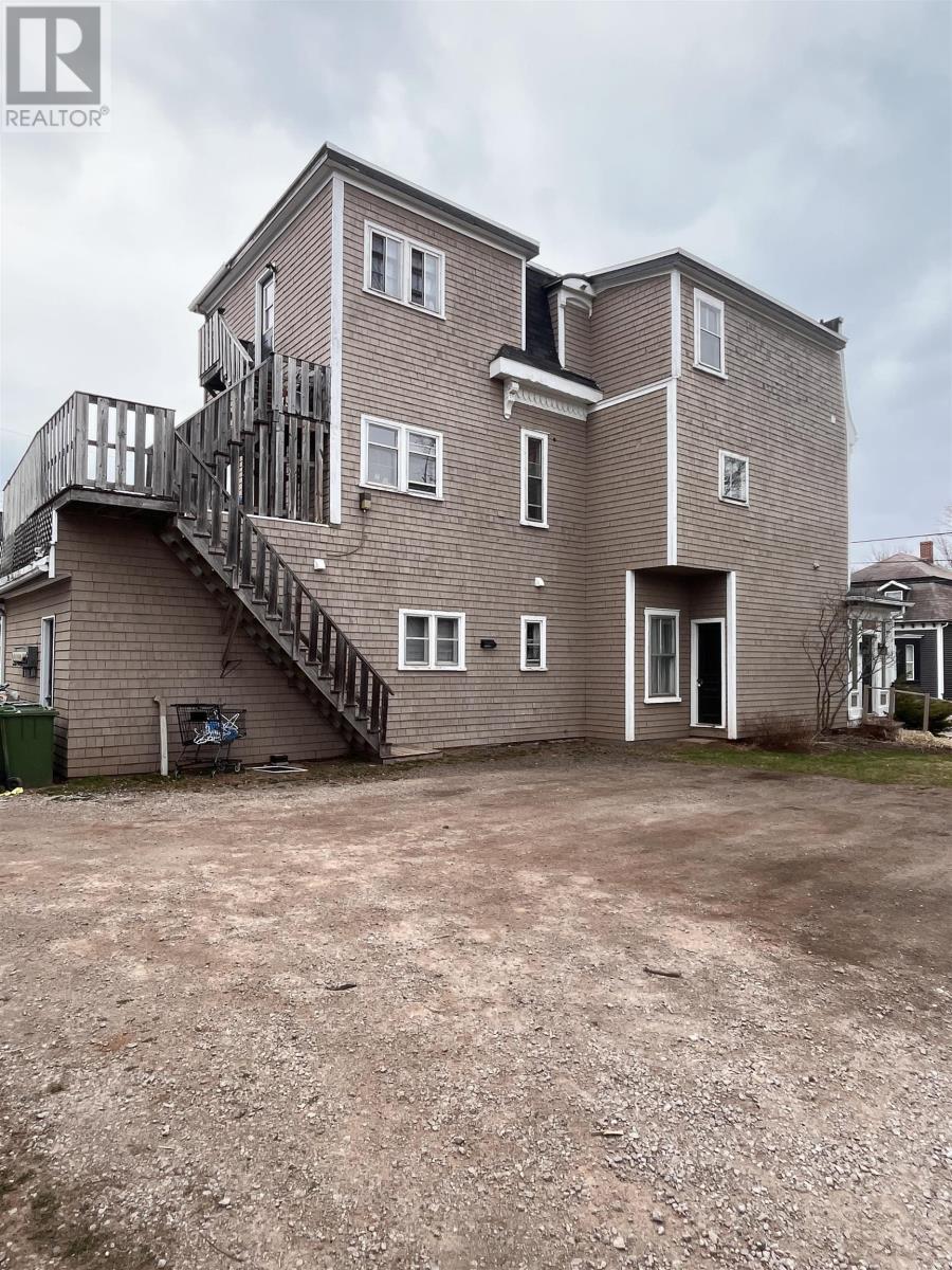 305 Euston Street, Charlottetown, Prince Edward Island  C1A 1X7 - Photo 4 - 202516539