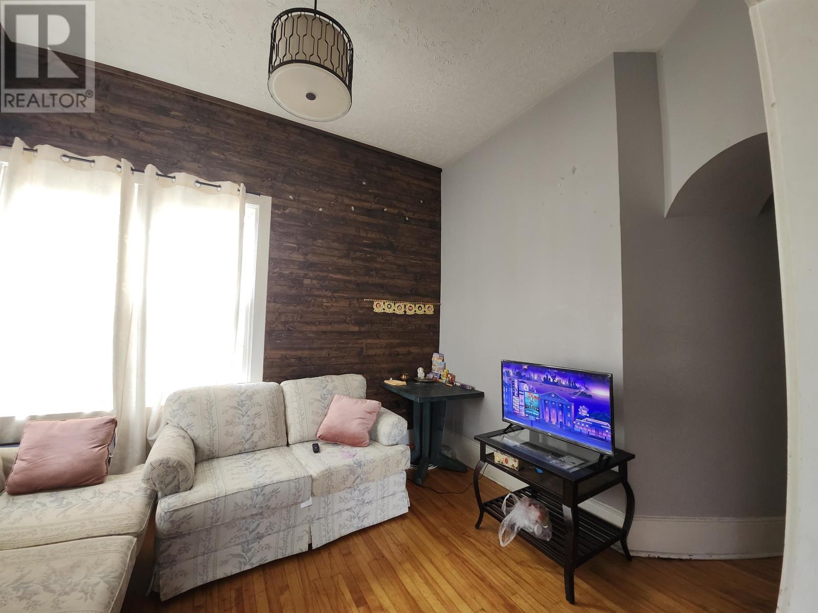 305 Euston Street, Charlottetown, Prince Edward Island  C1A 1X7 - Photo 5 - 202516539