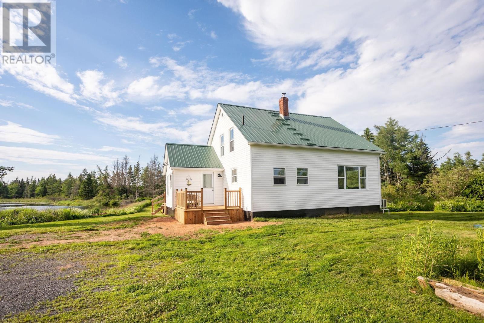 2002 Rte 310, Howe Bay, Prince Edward Island  C0A 2B0 - Photo 1 - 202516582